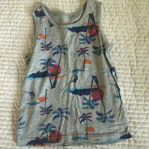 LOT OF 4 TANKS AND 1 SLEEVELESS SHIRT BOYS SIZE 5 TODDLER - Picture 7 of 7